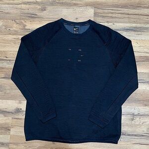 Nike tech fleece pro crewneck